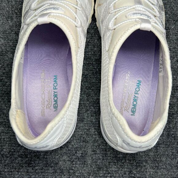 Skechers Breathe Easy Shoes Women's Size 8 White Slip On Relaxed Fit Memory Foam - Picture 9 of 12